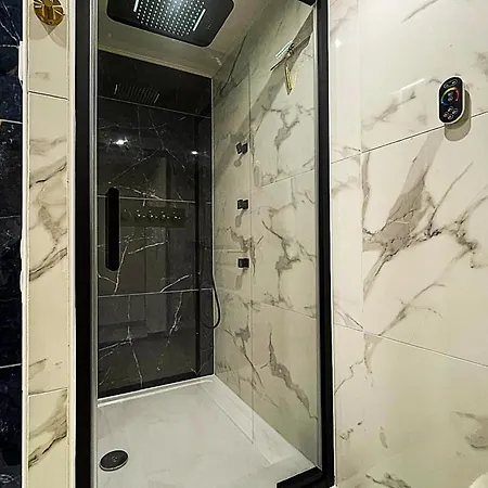 Le Charles Baltet - Spa, Cinéma, Luxe, Prox Hypercentre - Classé 4 étoiles Troyes