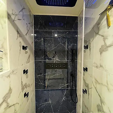 Le Charles Baltet - Spa, Cinéma, Luxe, Prox Hypercentre - Classé 4 étoiles * Troyes