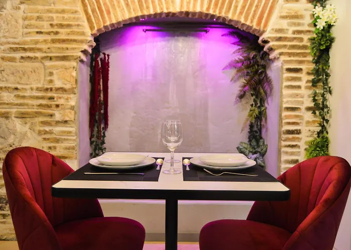 Appartement Le Charles Baltet - Spa, Cinema, Luxe, Prox Hypercentre - Classe 4 Etoiles Troyes